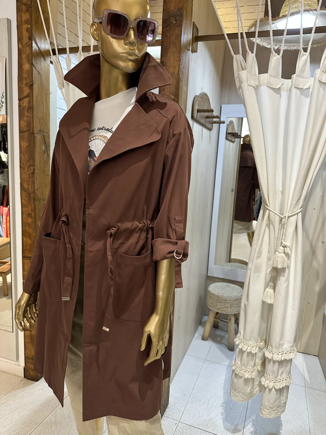 Gabardina Marrón - Imagen 2