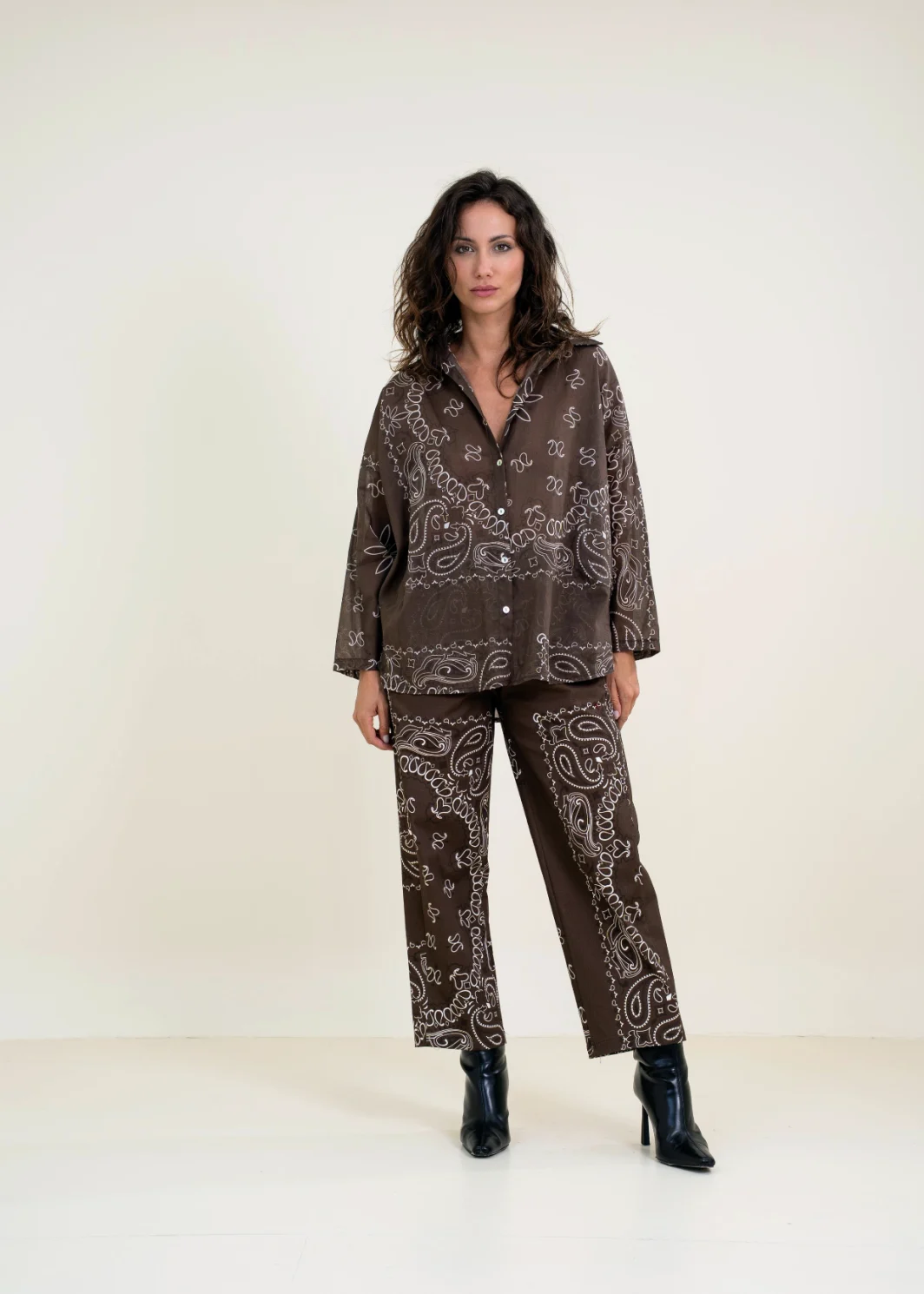 Pantalón Estampado Marrón Cachemir