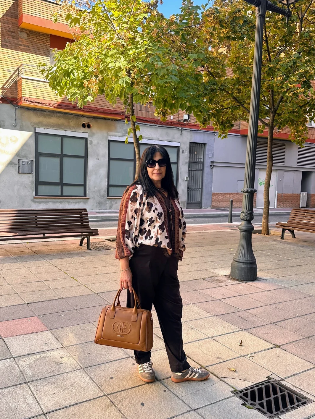 Pantalon tipo antelina
