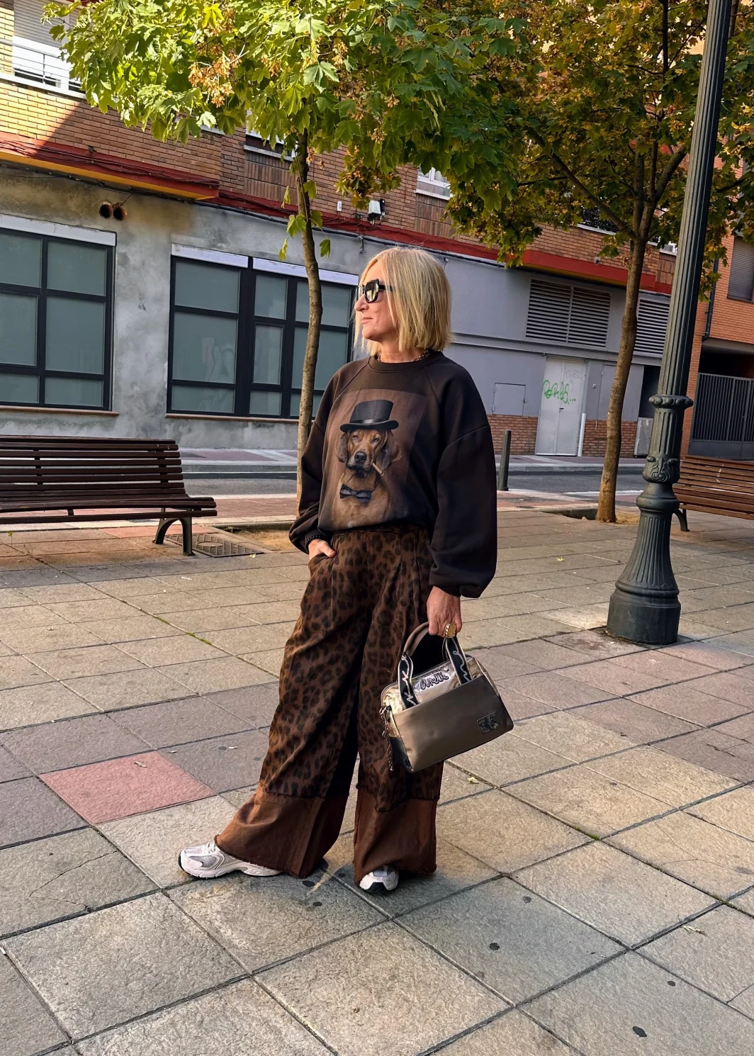 Sudadera Marrón Perro